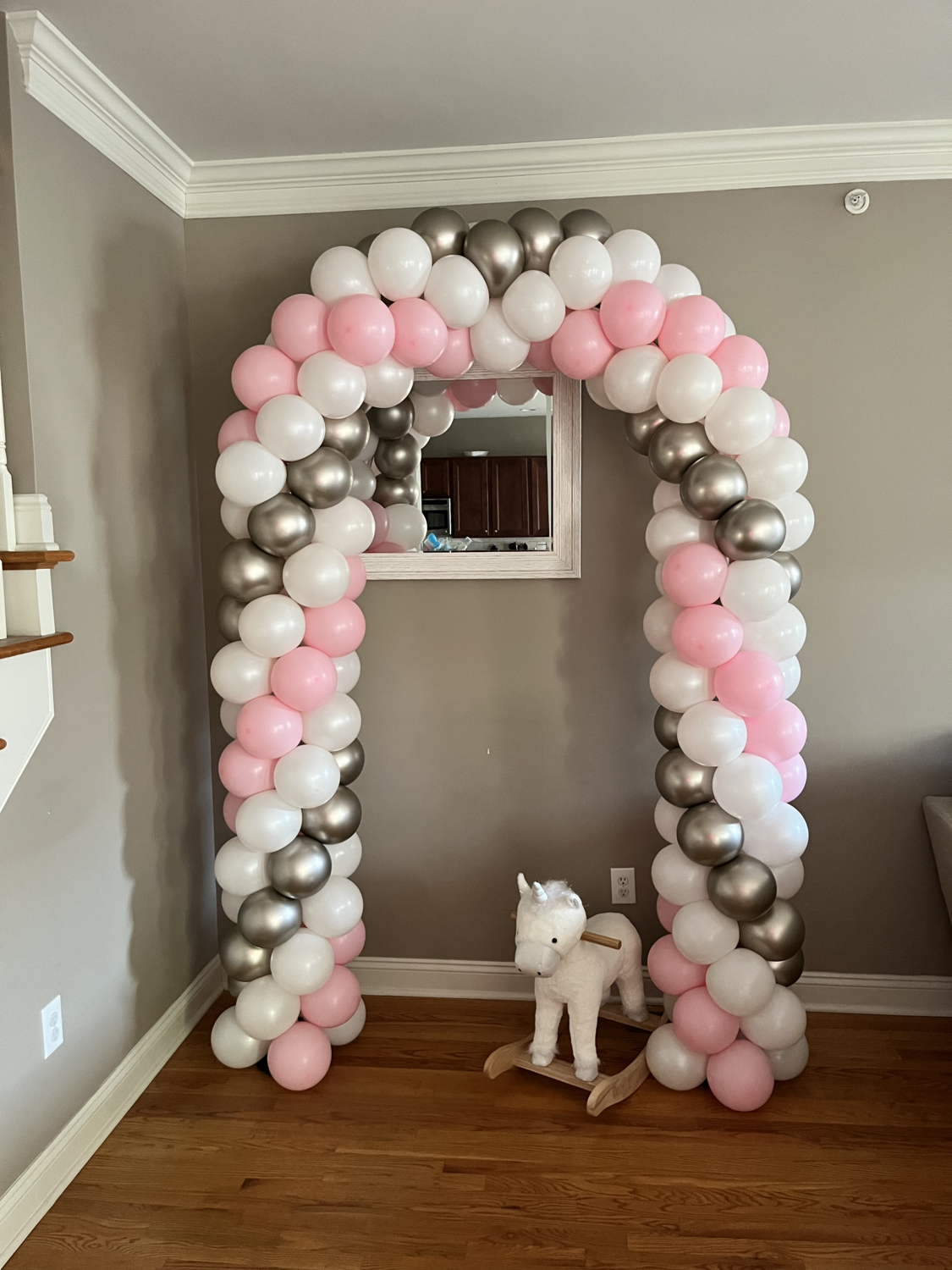 For indoors photo backdrop size balloon arch For indoors photo backdrop size balloon arch