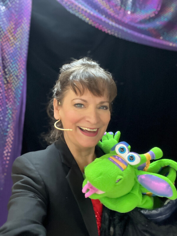 Dinosaur Show Weekdays, Special Library Showcase Price