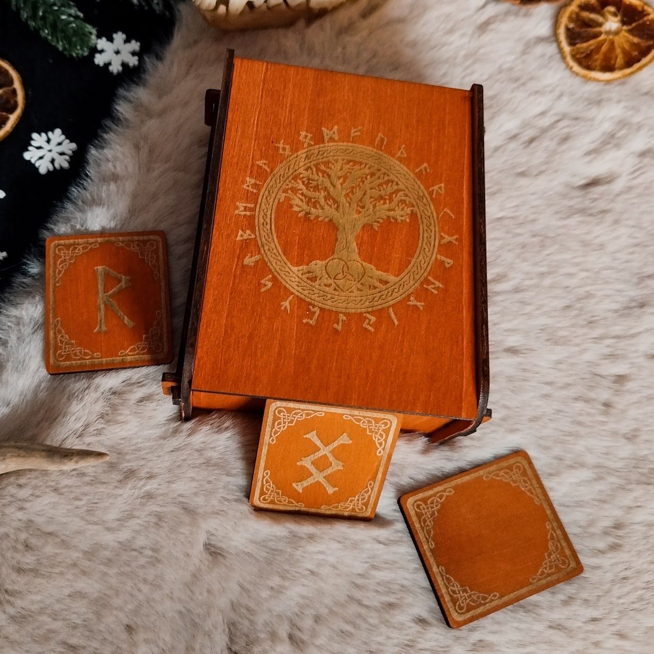 Set de grandes runes avec boite- Yggdrasil