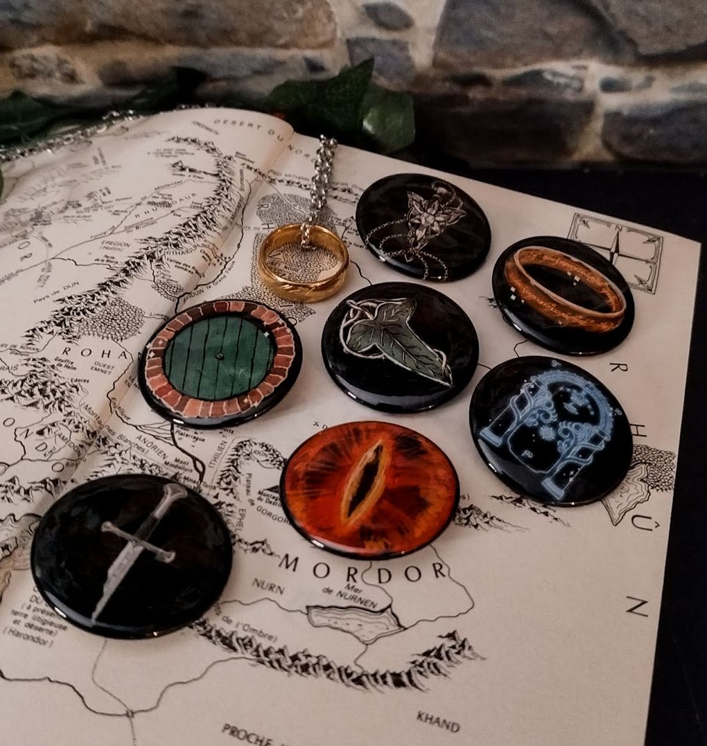 Badges- Collection &quot;En Terre du Milieu&quot;