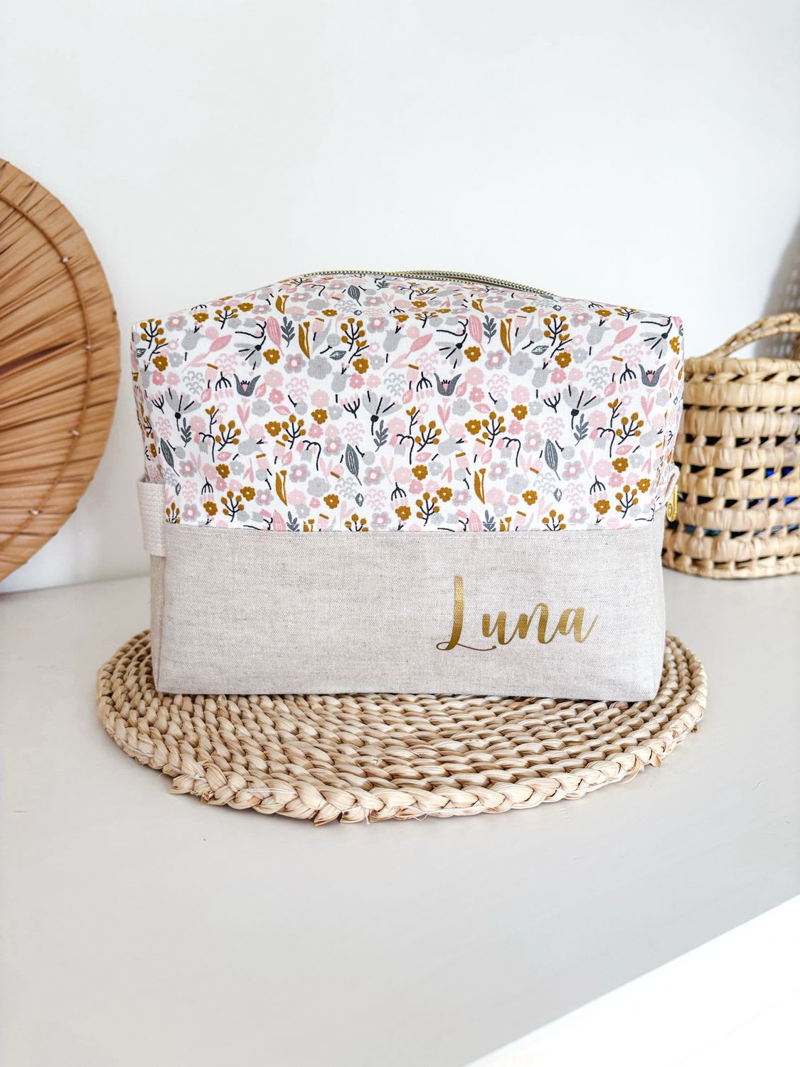 Grande trousse de toilette carrée personnalisée Grande trousse de toilette carrée personnalisée