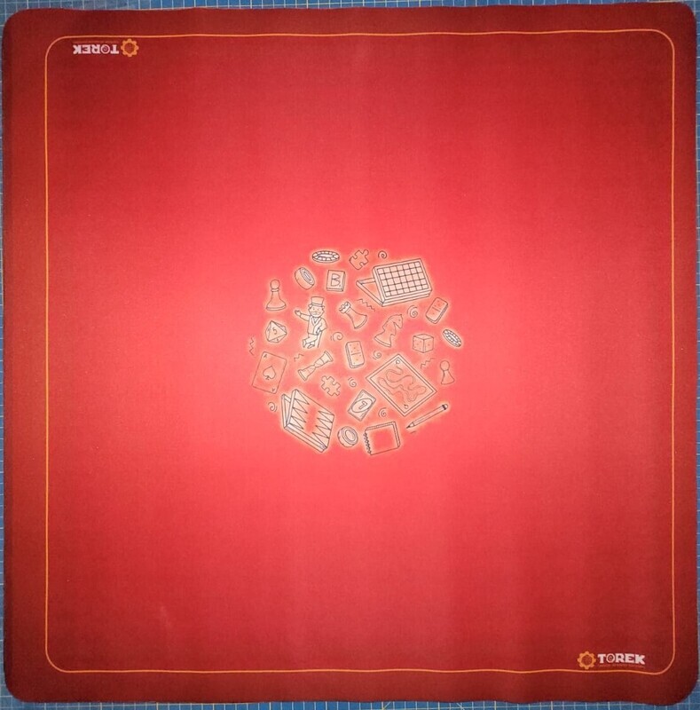 Tapis Meeple rouge 60cm/60cm AVEC DÉFAUT
