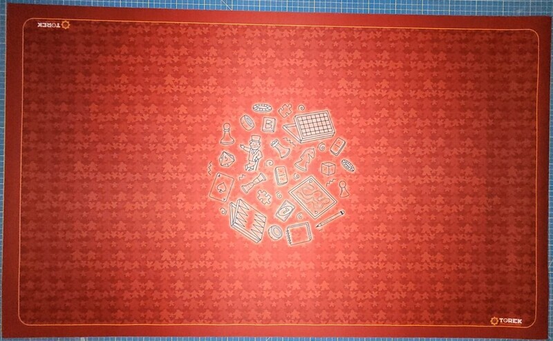 Tapis Meeple rouge 100cm/60cm AVEC BORDS CARRÉS