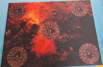Battlemat FER DE LANCE - Age of Sigmar®​  - Inspiration Fire & Jade - Double side - Défauts 01-07