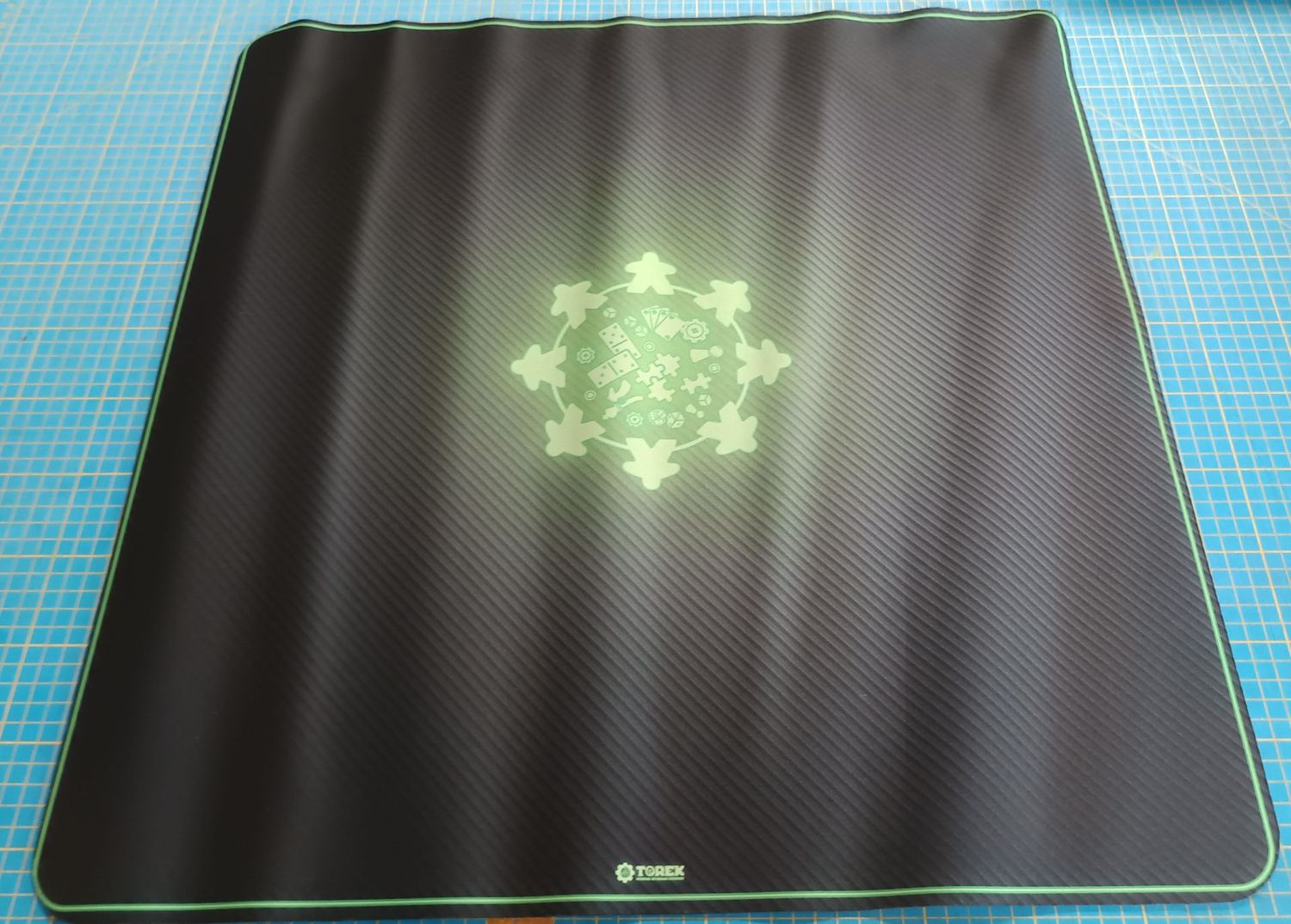 Tapis Meeple néon vert 60 cm/60 cm avec défaut 15-07