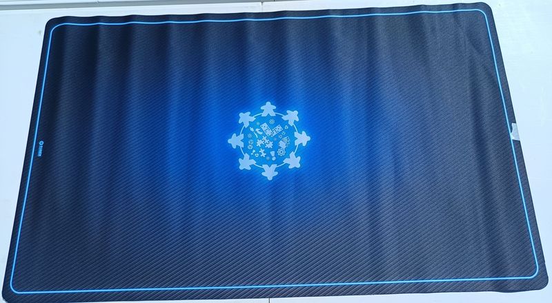 meeple néon bleu avec défaut 30-07 meeple néon bleu avec défaut 30-07
