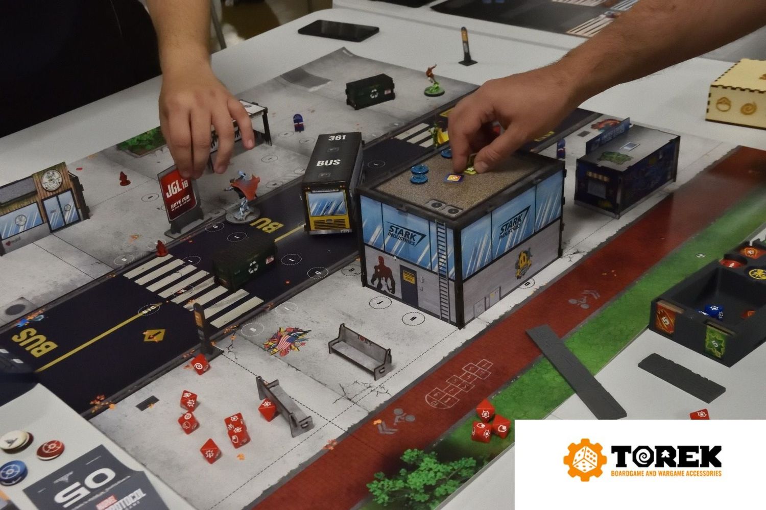 Location Battlemat + Playmat + Décors MCP