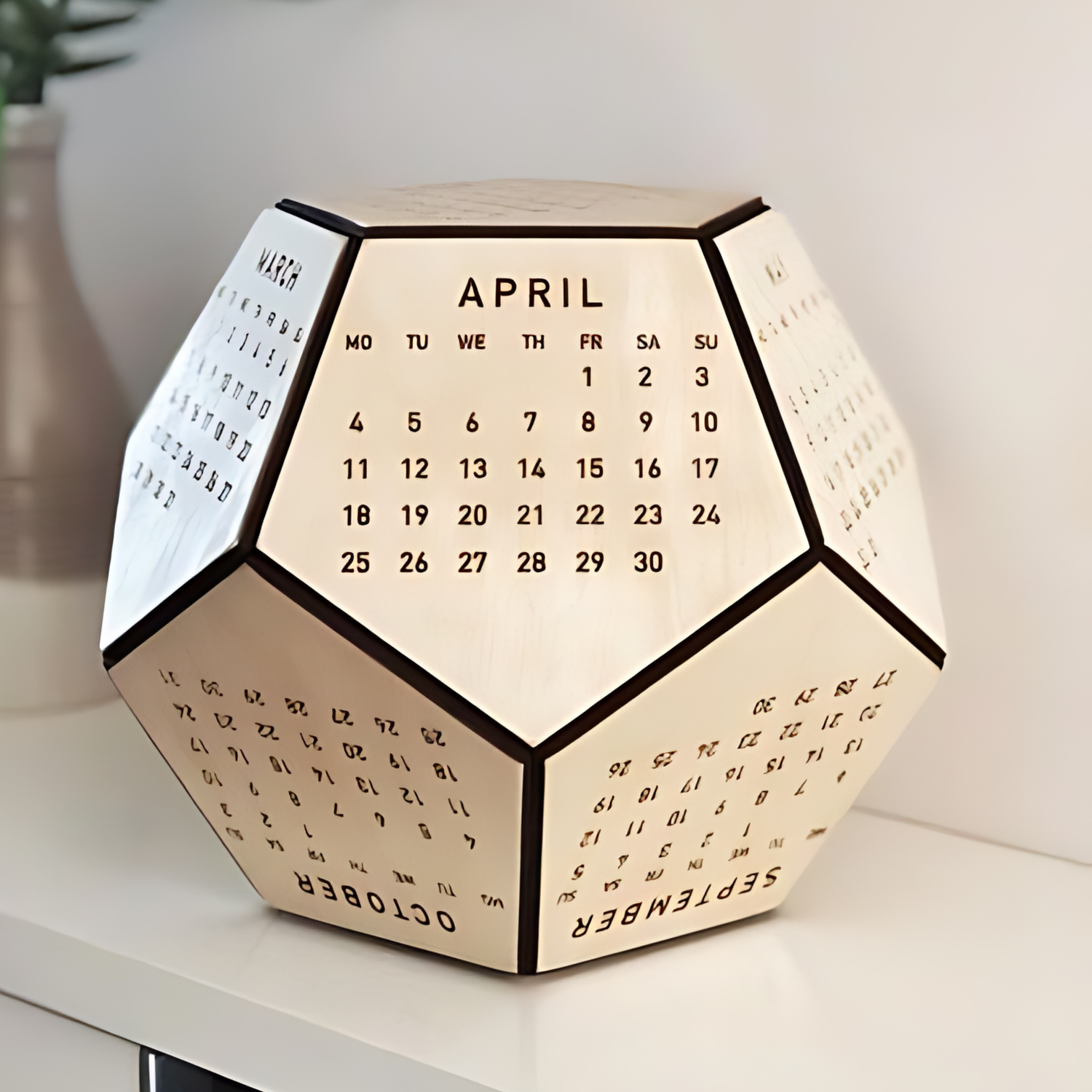 Wooden Desk Calendar