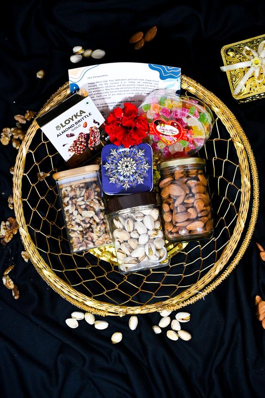 Premium Festive Dry Fruit &amp; Sweet Basket