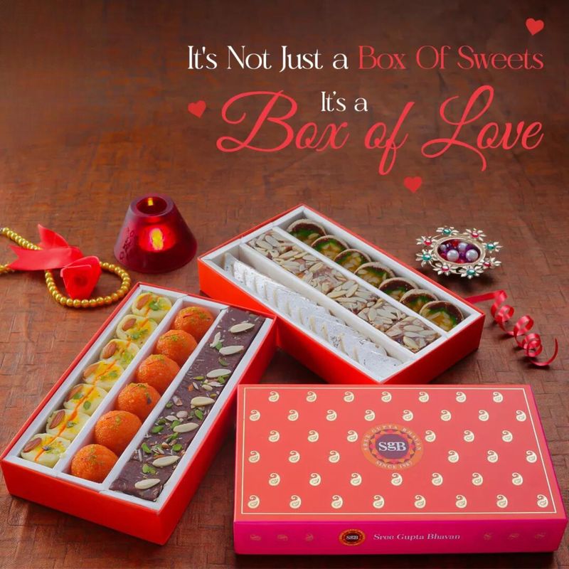 Fancy Three Line Box