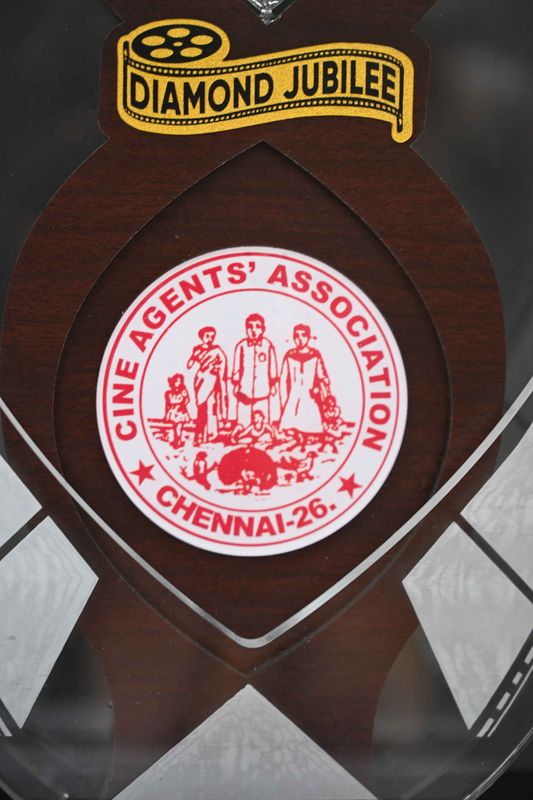 Diamond Jubilee Commemorative Award – 60 Years Celebration Customized Trophy