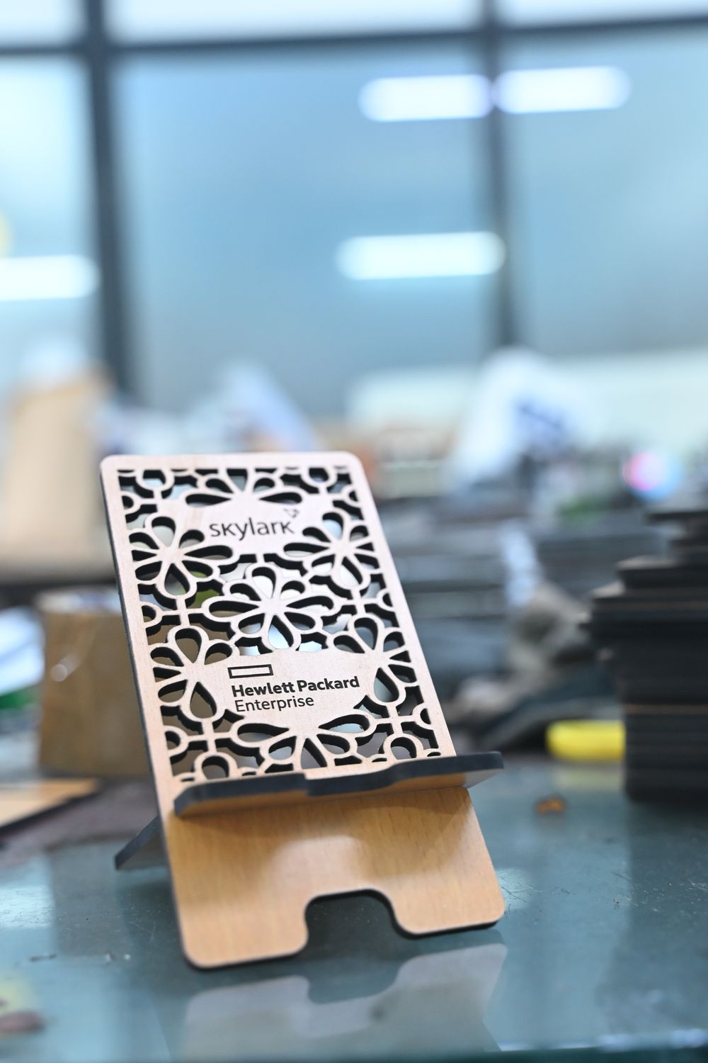 Customized Wooden Mobile Holder