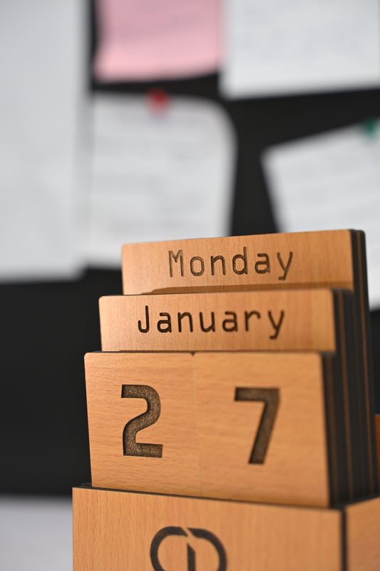 Customized Wooden Lifetime Calendar