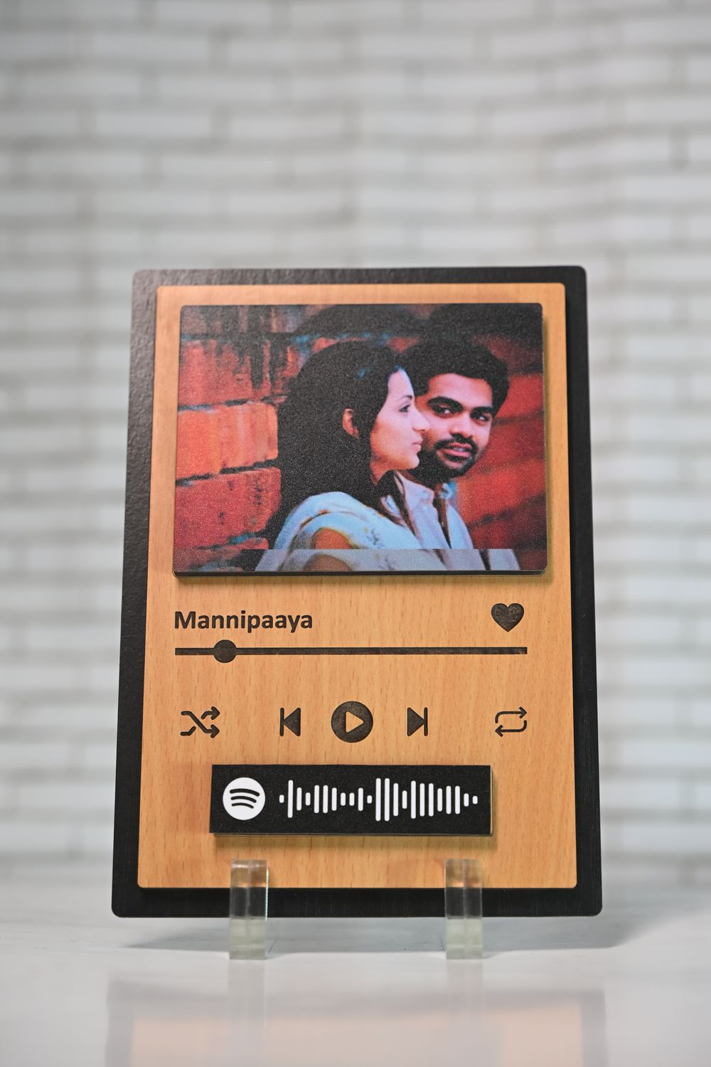 Customized Wooden Spotify Plaque – Personalized Spotify Code Music Frame
