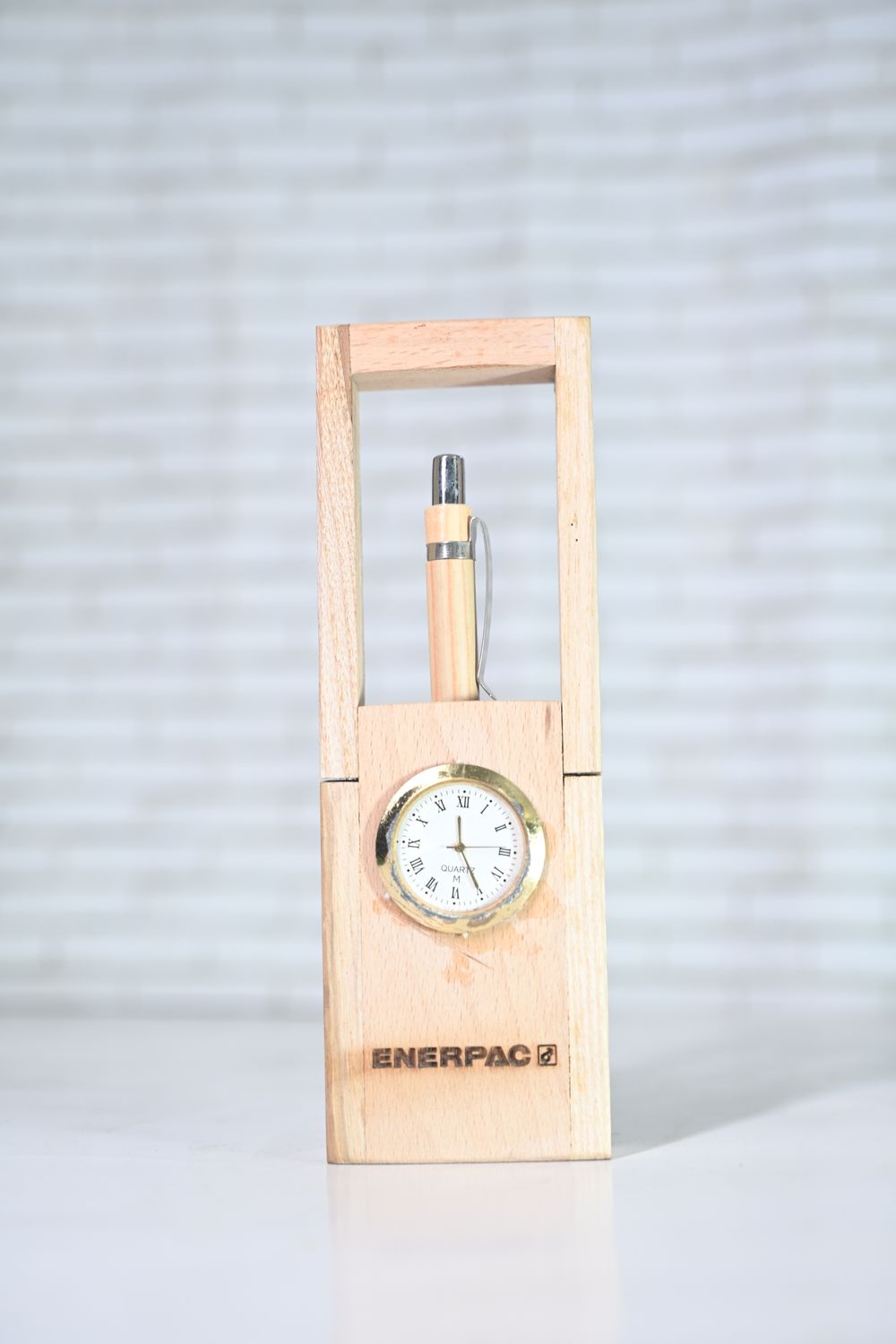 Wooden Pen Holder with Clock