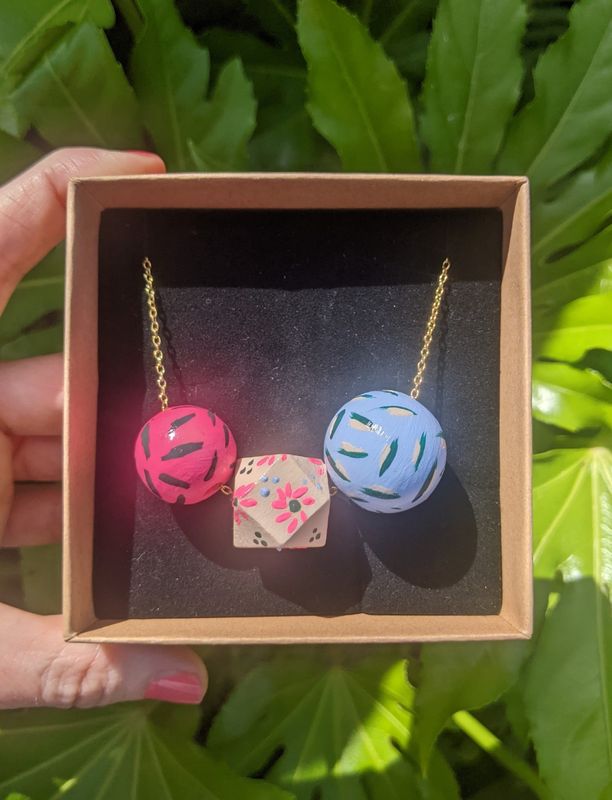 Beaded necklace neon pink with pastel 