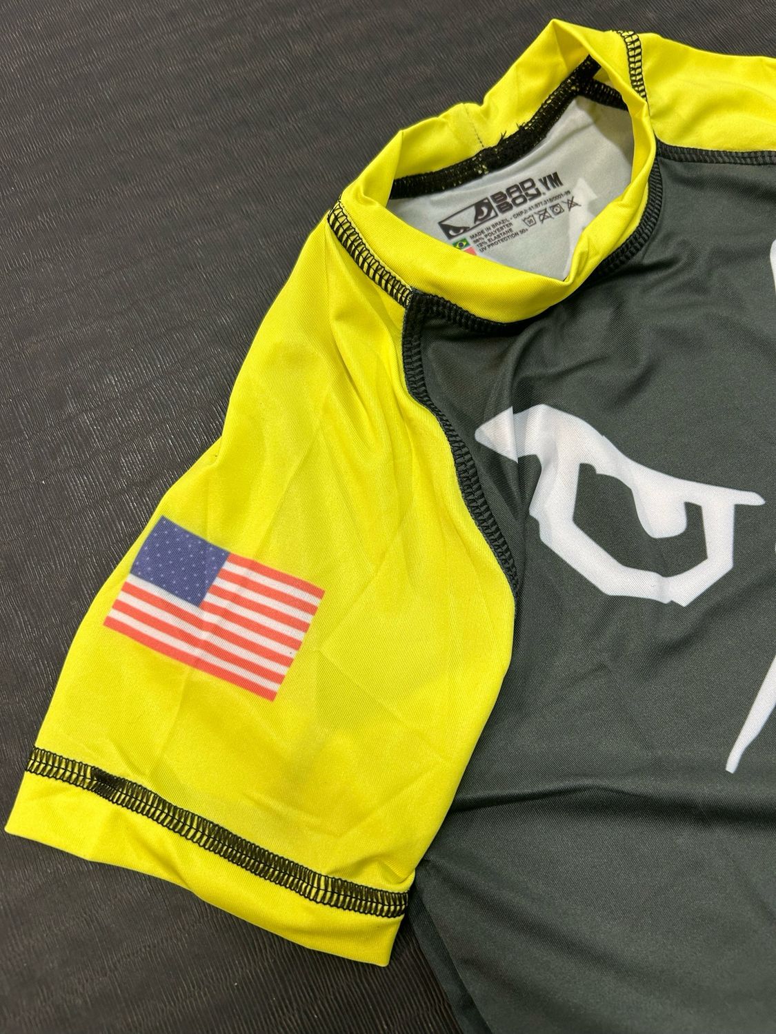 ドラッグストア Kids Rashguards Yellow