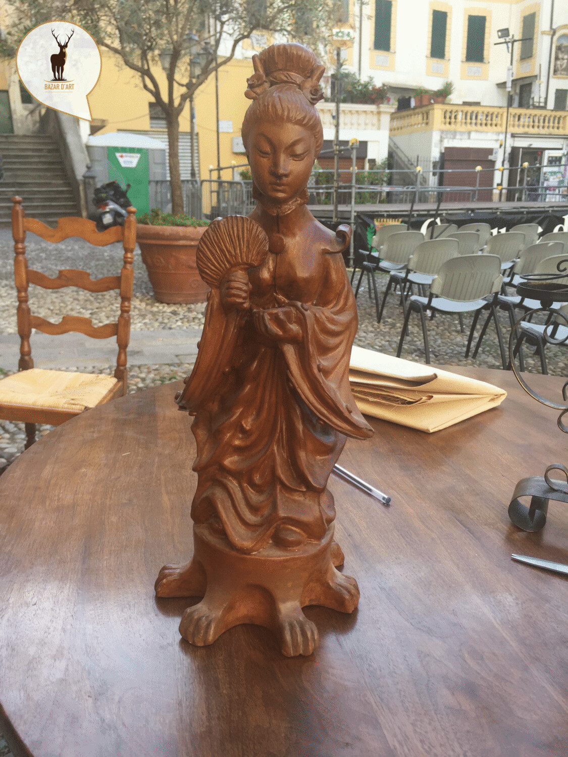 GEISHA IN TERRACOTTA