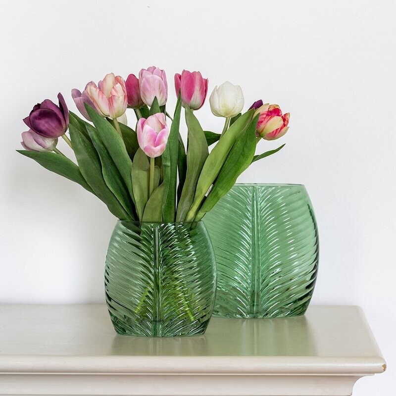 Grand Illusions Leaf Vase