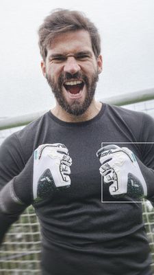 How to Choose a Goalkeeper Glove