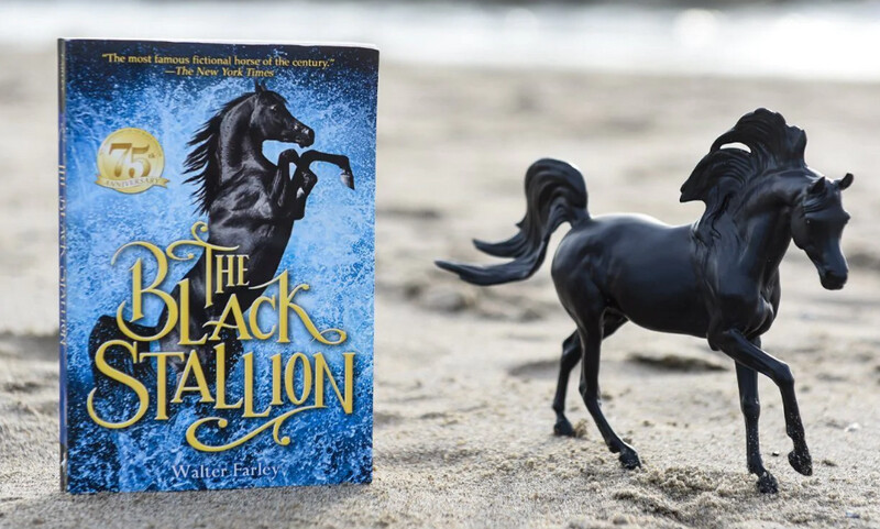 Breyer "The Black Stallion Horse & Book Set"