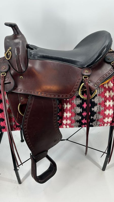 Imus 4 Beat Lightweight Gaited Pre-Owned Saddle