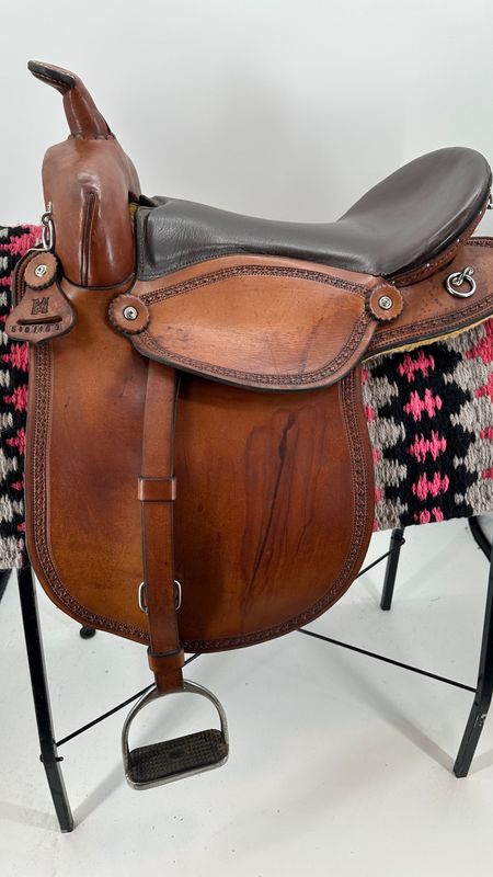 Eli Miller with English Fenders Pre-Owned Saddle