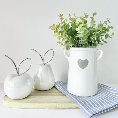 White Heart Vase - Small