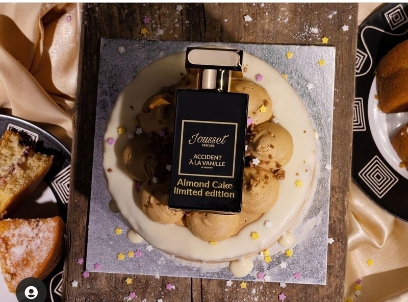 ACCIDENT A LA VANILLE - Almond Cake