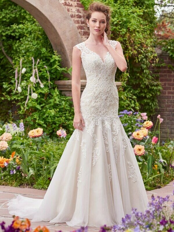 Maggie Sottero - Rebecca Ingram - VICTORIA, Size 18