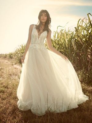 Magge Sottero  Rebecca Ingram - Melissa 21RN388