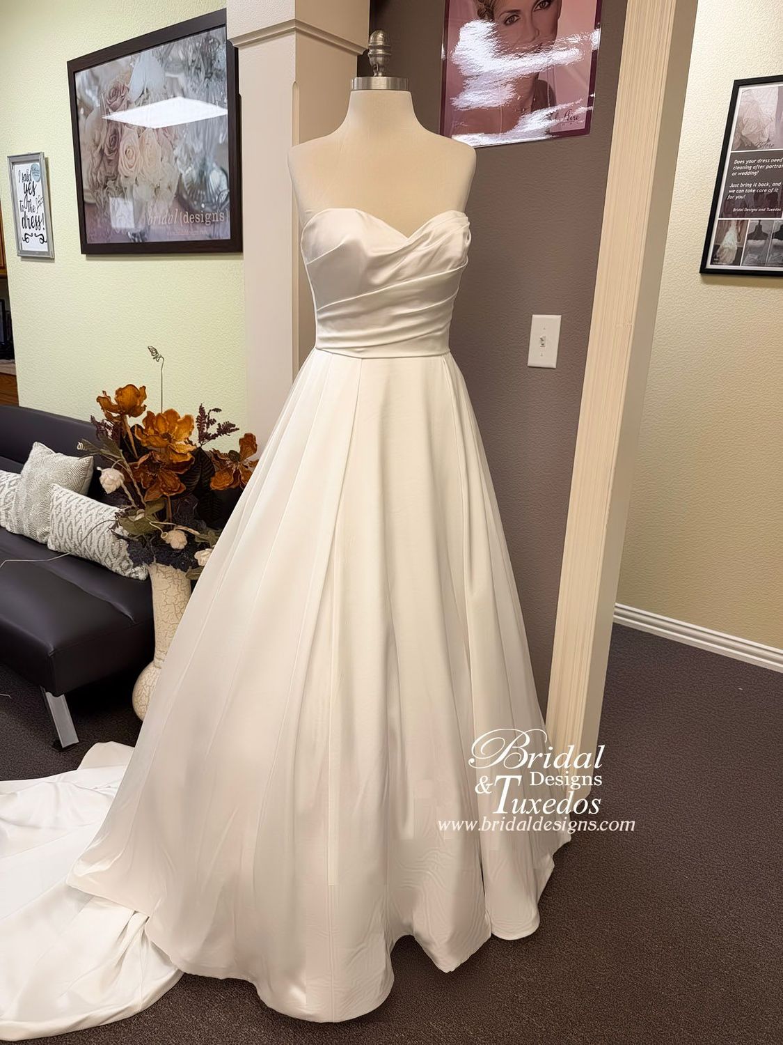 Maggie Sottero - Anniston Marie 25M040A02 Maggie Sottero - Anniston Marie 25M040A02