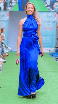 Vestido modelo "Royal"