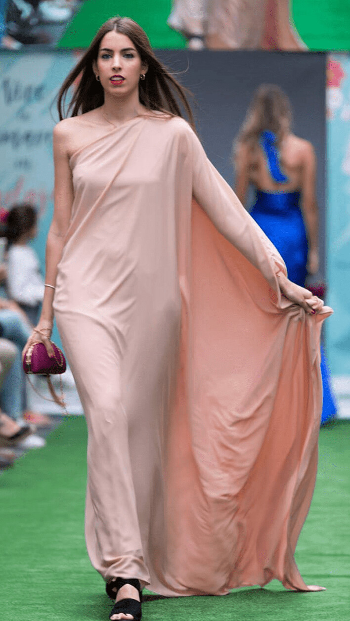 Vestido modelo "Gladiolo"