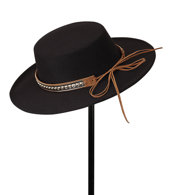 black gaucho hat