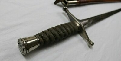 Victorian Highland Light Infantry sword (with field service cross hilt) for Ernest Montagu Leith (1888-1971)
