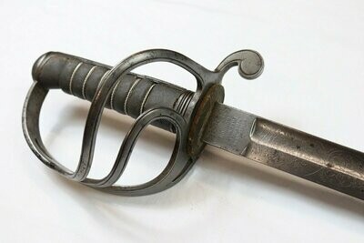 10th Hussars light cavalry officer's sword, by Wilkinson, to named Boer War officer