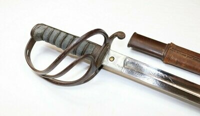 Late-Victorian Light Cavalry Officer's Sword by Mole