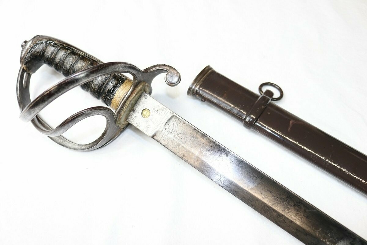 Large Victorian Royal Artillery Officer's Sword for Restoration