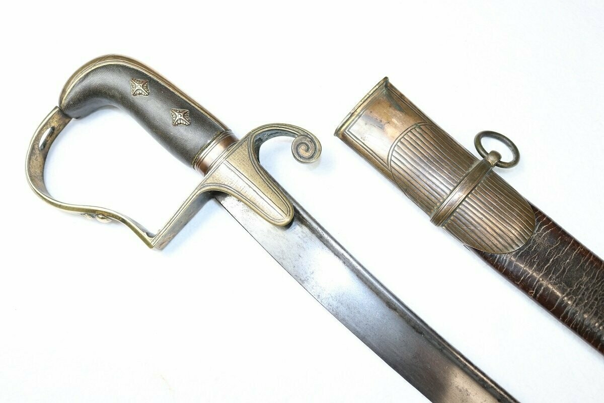 Scarce Napoleonic Era Grenadier Officer's Pipe-Back Sabre By Dean