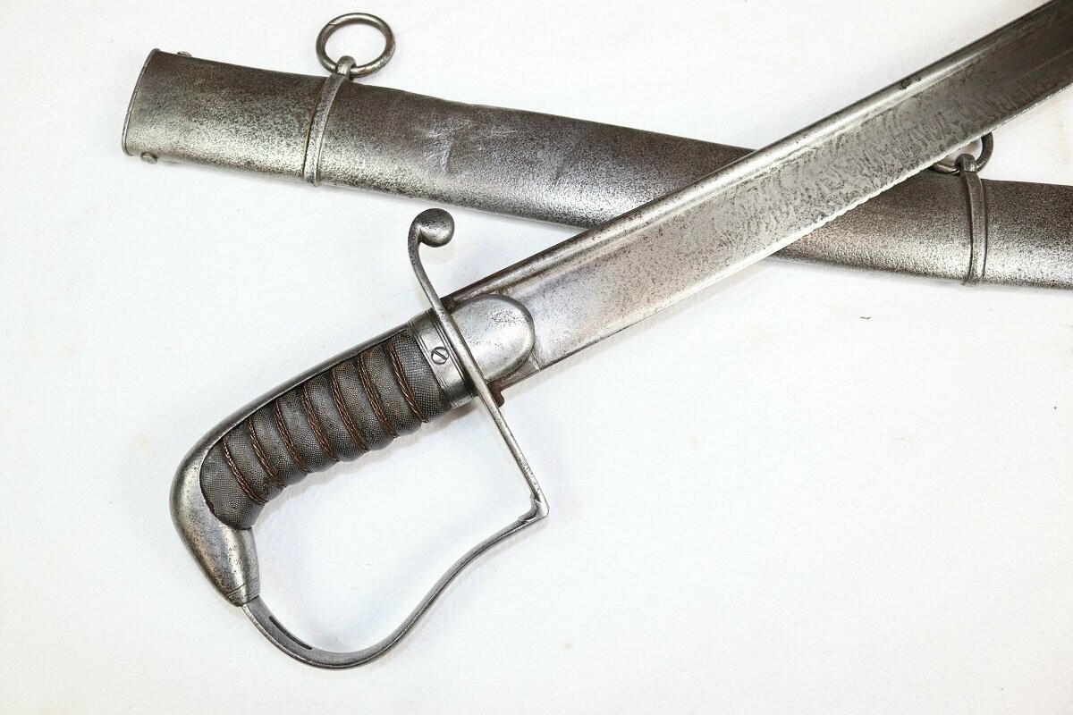 Rare Late-Napoleonic Era Light Cavalry Officer's Pipeback Sabre