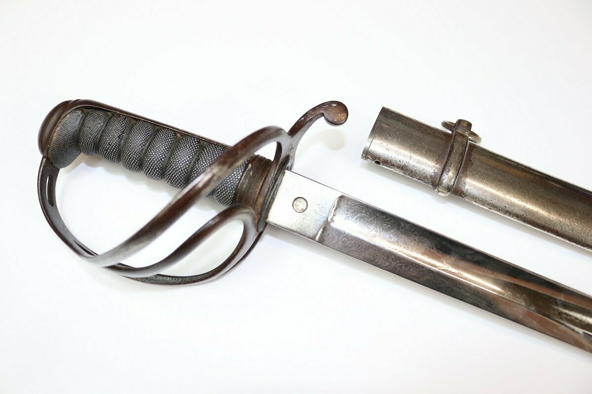 Victorian light cavalry officer's sword