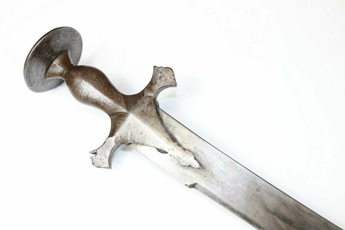 19th century Indian tulwar with remains of silver decoration