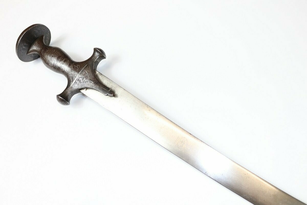 High Quality Shamshir-Bladed Tulwar with Silver Koftgari to Hilt