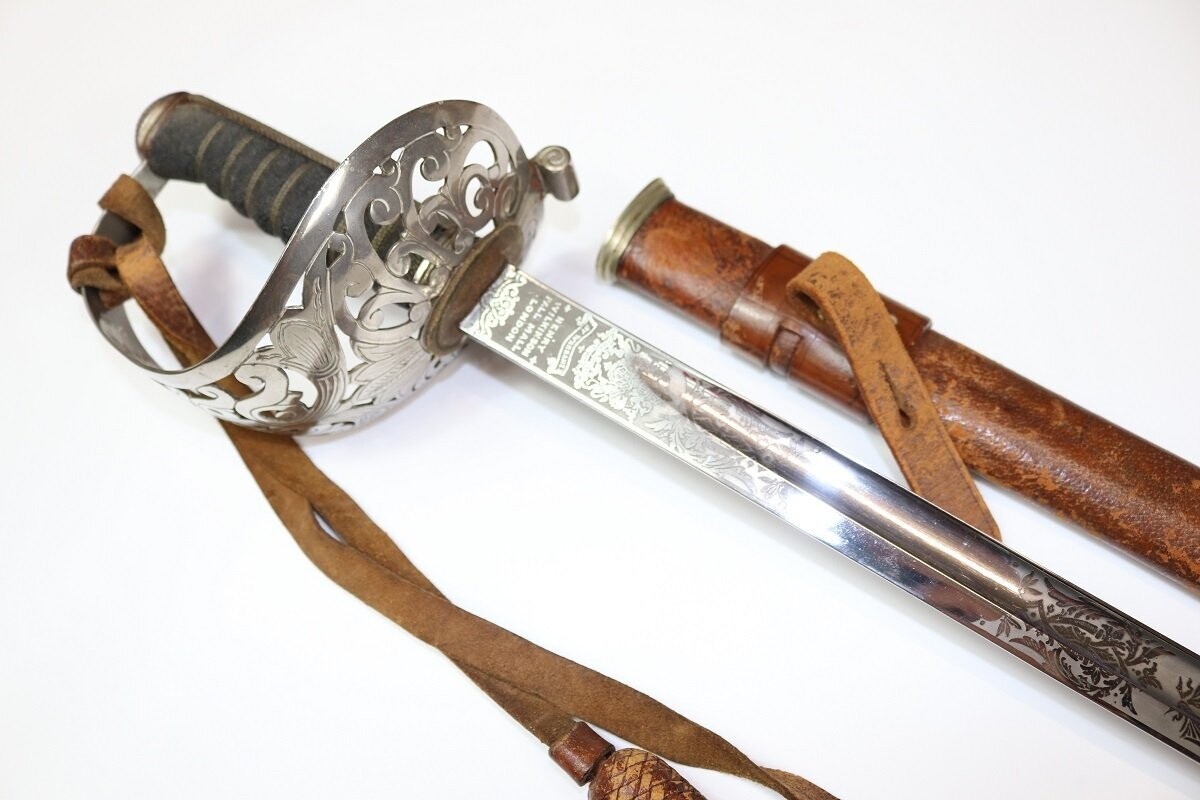 British/Canadian George V (WW1 era) Cavalry Officer's Sword