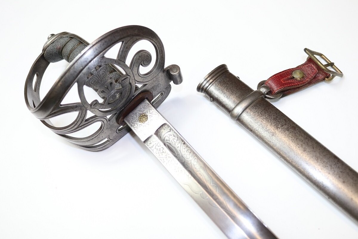 Victoria Rifles Officer's Sword