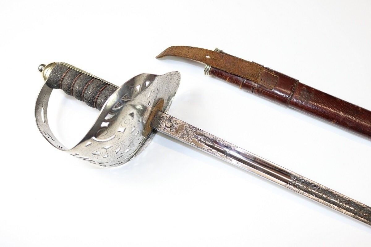 Unusual George V Coldstream Guards Piquet Blade in 1897P Infantry Hilt