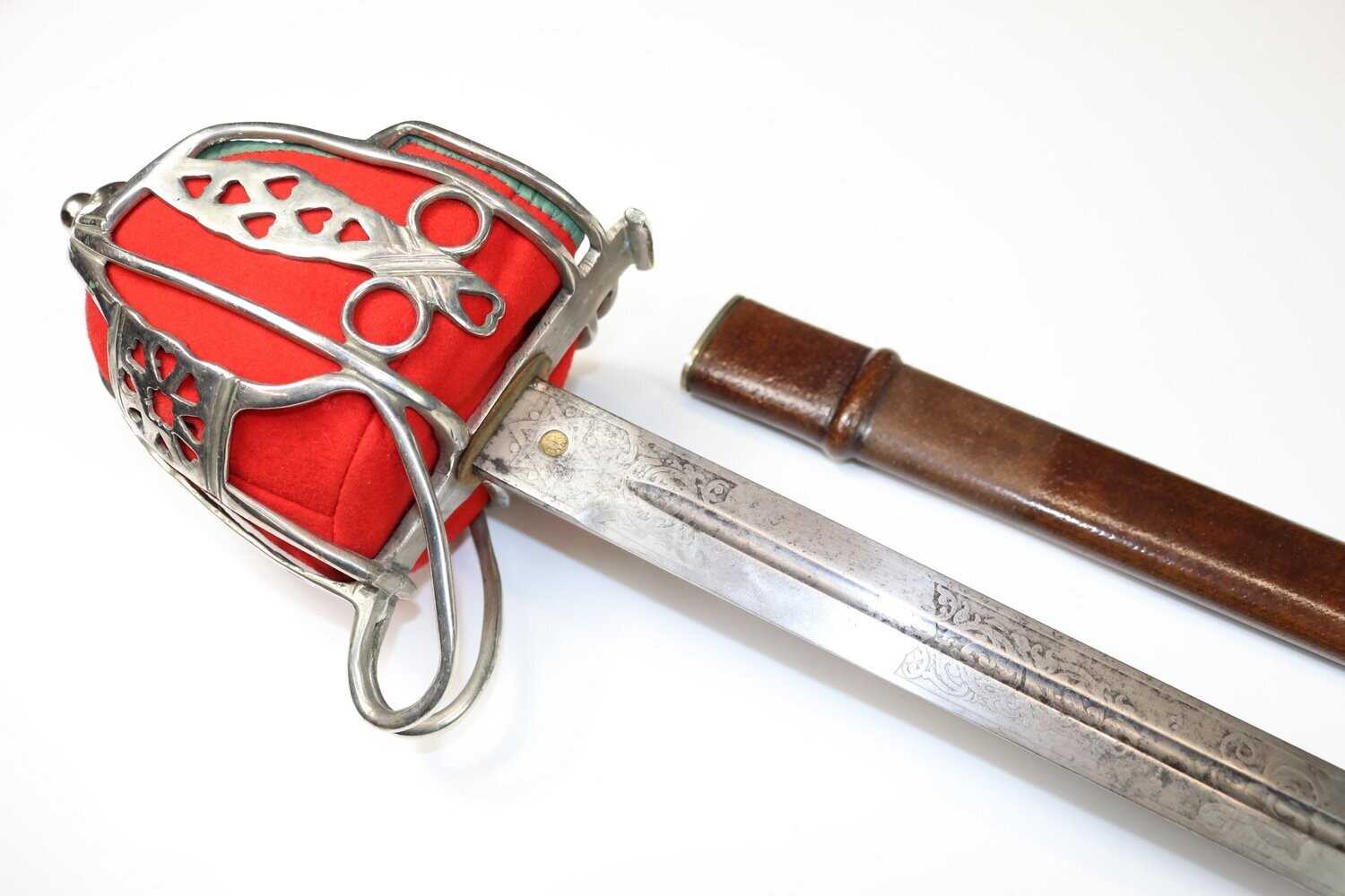 Broad George V era Highland Officer's Broadsword by Pillin