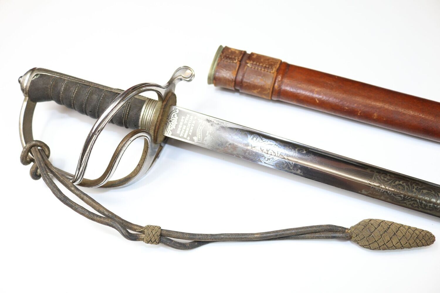 WW1 era Wilkinson Royal Artillery Officer's Sword with name