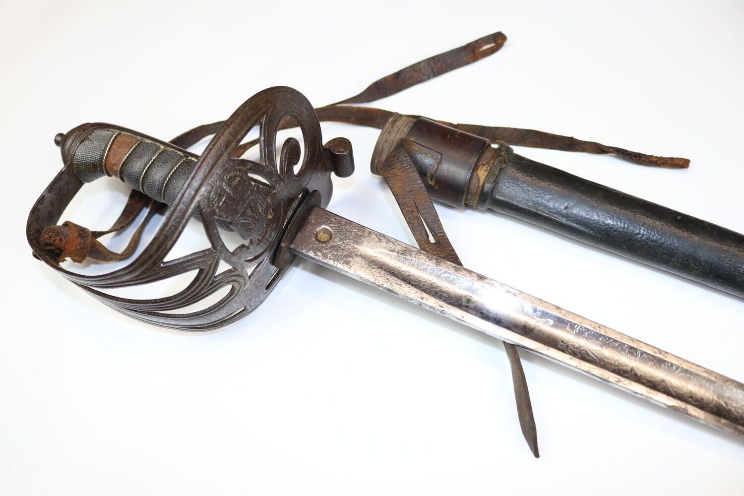 Late-Victorian British Indian Army Rifles Officer's Sword by Mole